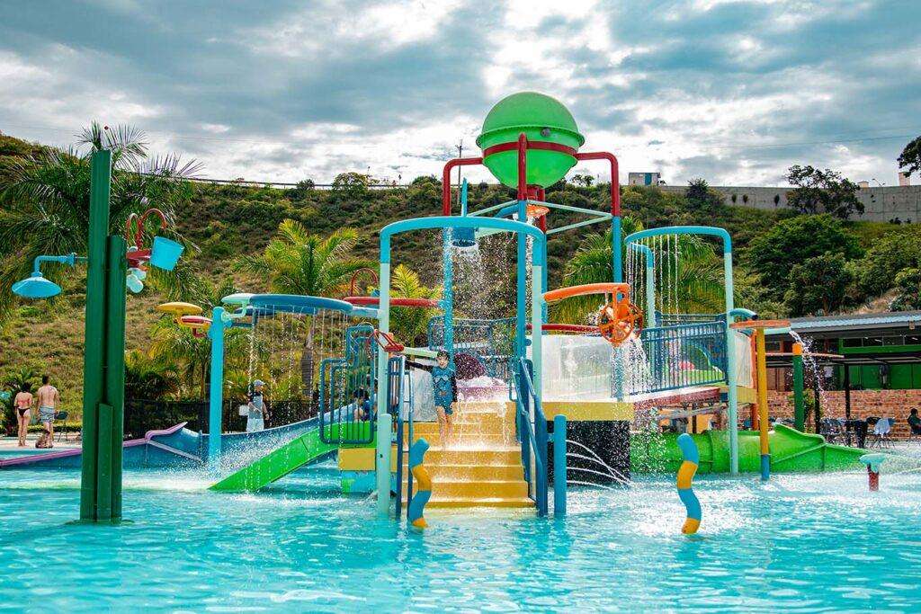 img acuaparque nacional del chicamocha atracción juegos piscina niños
