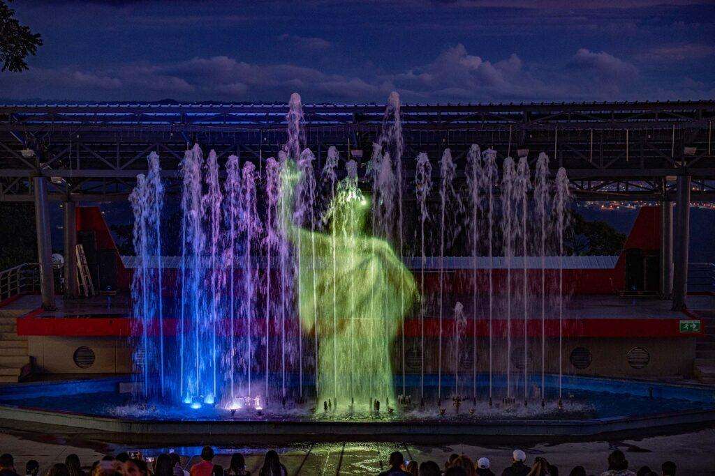 img parque cerro del Santísimo atracción fuente multimedia en acción